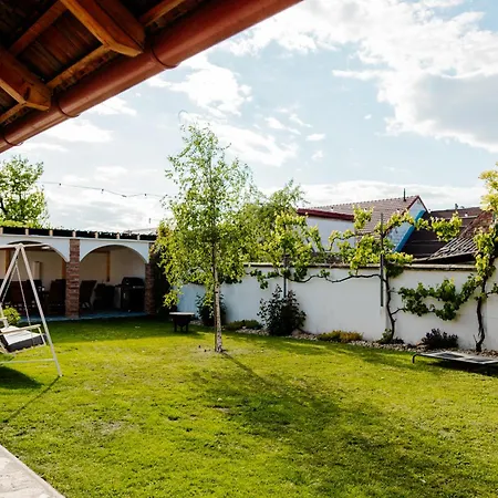 Pribicka Pohoda Na Jizni Morave
